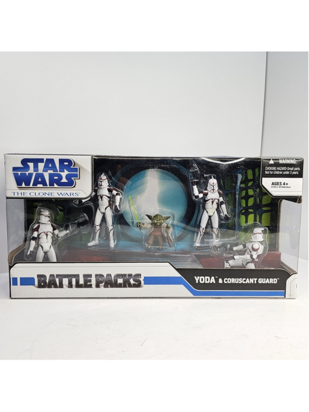 SEALED Hasbro Star Wars The Clones Wars Battle Pack Yoda Coruscant Guard NEW